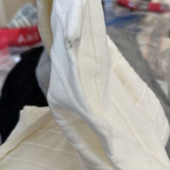 Vince Camuto Antique White Mock Neck Sweater Size Medium NWT - Picture 9 of 9